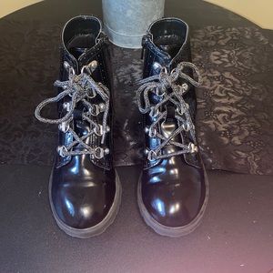 Little girls ‘Wonder Nation’ black boots 🥾